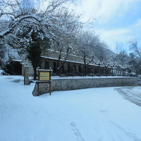 Faraggi One アパート カラブリタ